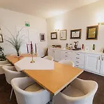 Istenic Villa Bizeljsko