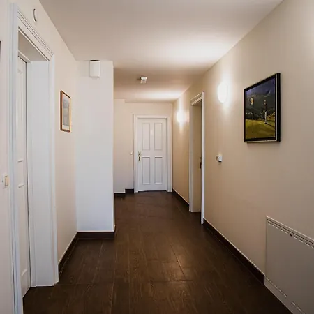 Istenic Bizeljsko